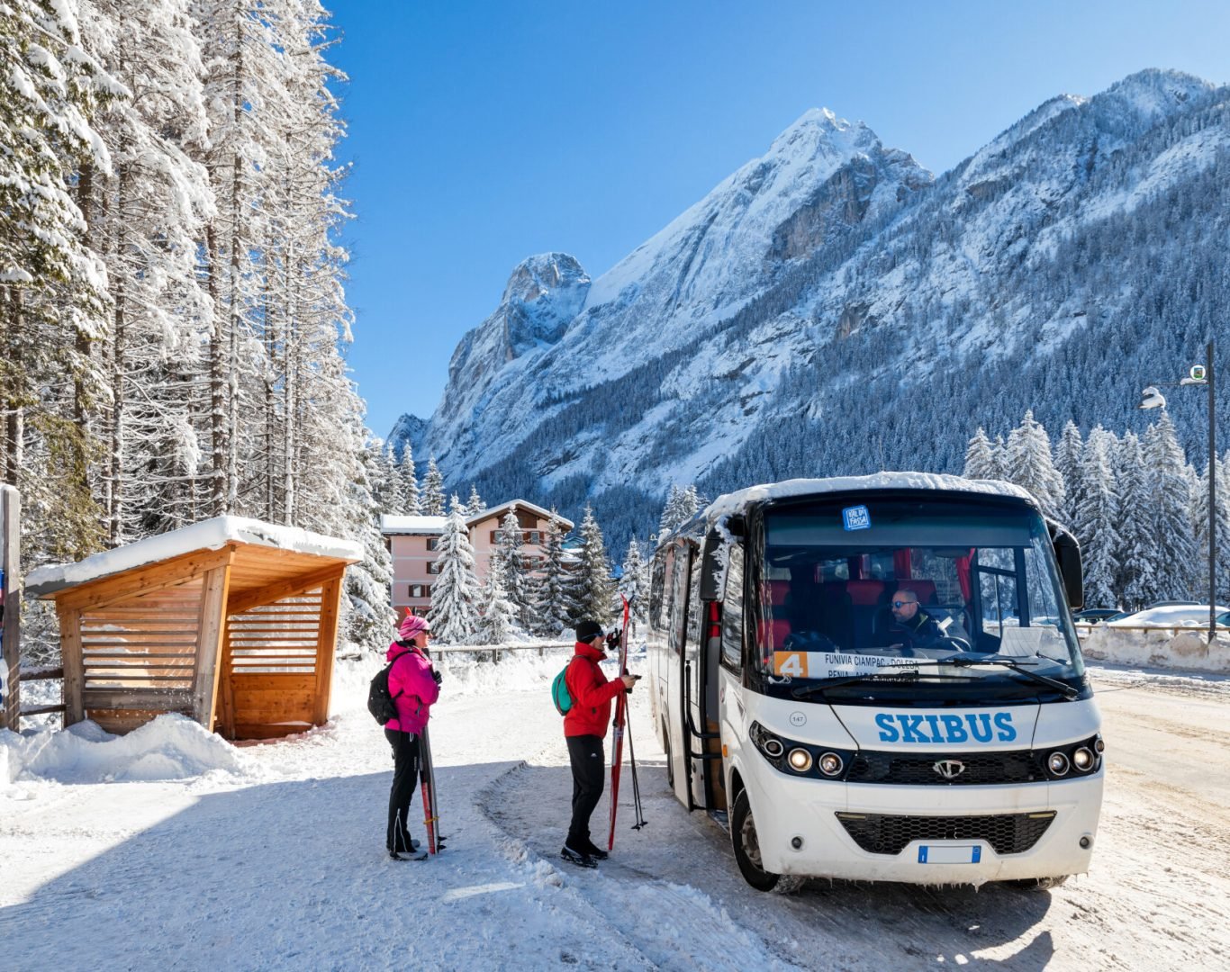 Skibus-Val-di-Fassa(1)