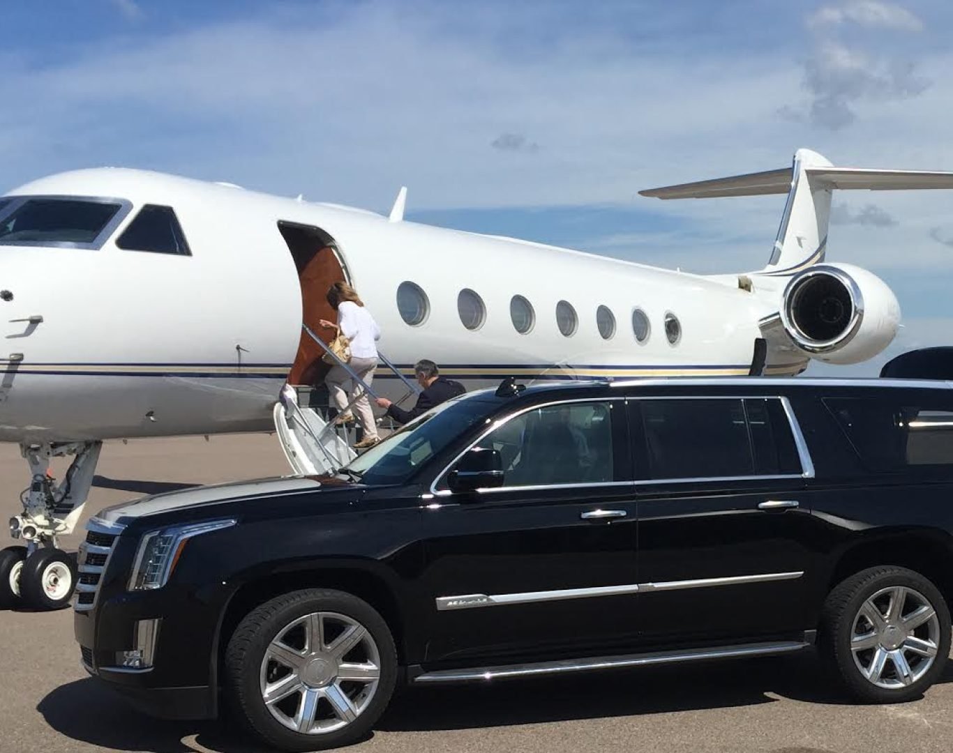 denver-jet-center-private-limo-service-1